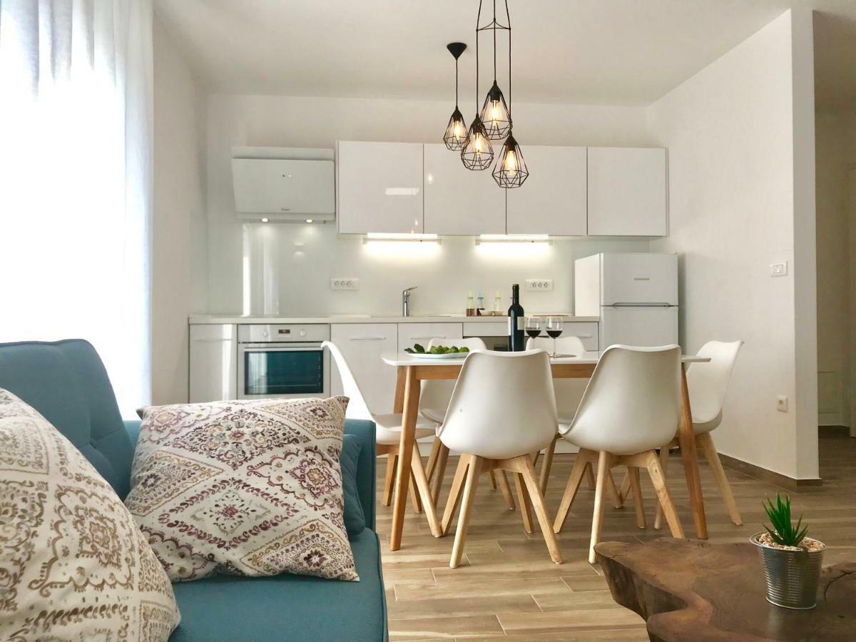 Luxury Apartment Ledo Rogoznica  Esterno foto